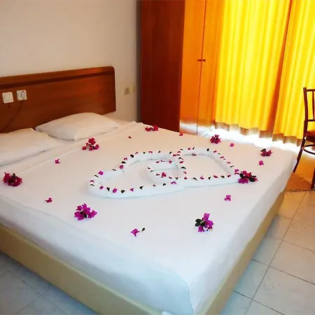 Saygili & Hotell Side